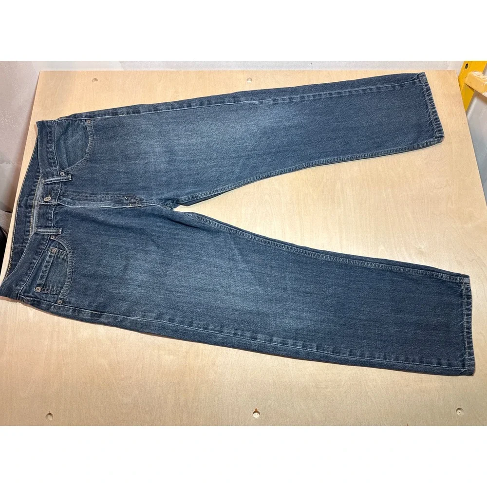 Levis 505 Regular Fit Jeans Mens 36x30 Medium Wash Blue Straight Leg Denim